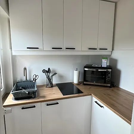 Tas Apartment *